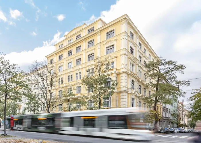 Turnkey I Vinohrady Modern * Praag